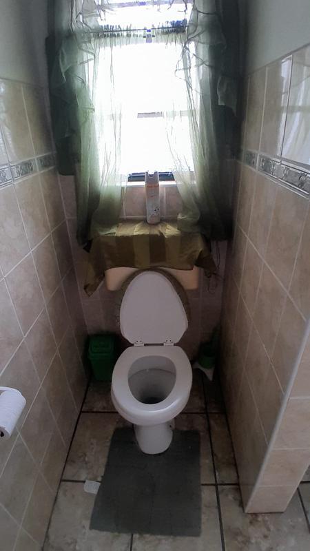 To Let 5 Bedroom Property for Rent in Grahamstown Eastern Cape